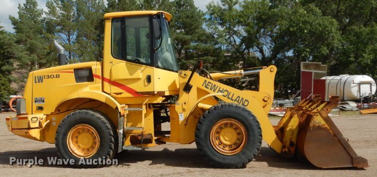 image for item DC8756 2005 New Holland LW130B  wheel loader