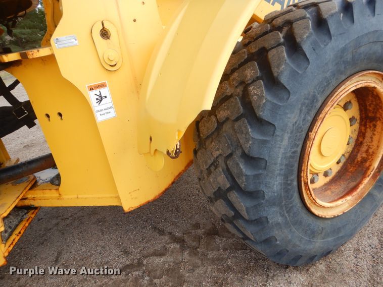 image for item DC8756 2005 New Holland LW130B  wheel loader