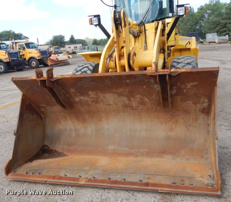 image for item DC8756 2005 New Holland LW130B  wheel loader