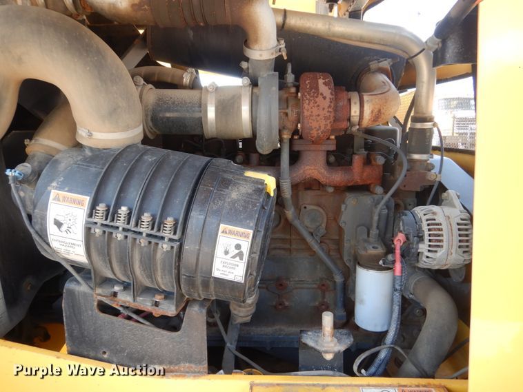 image for item DC8756 2005 New Holland LW130B  wheel loader