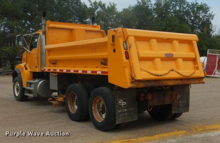 image for item DC8757 2004 Sterling L9500  dump truck