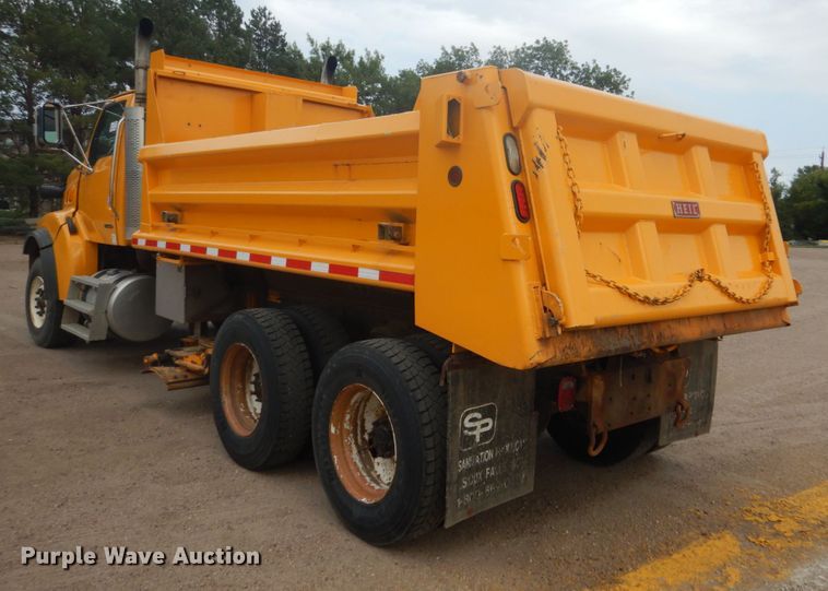 image for item DC8757 2004 Sterling L9500  dump truck