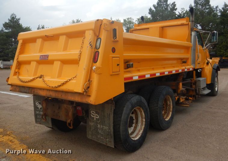 image for item DC8757 2004 Sterling L9500  dump truck