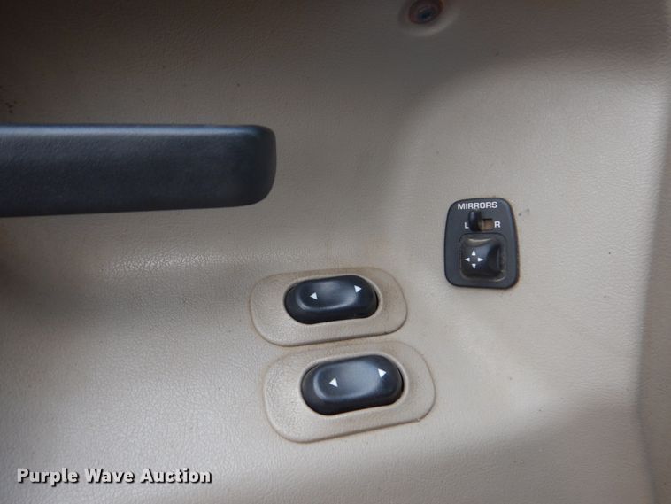 image for item DC8757 2004 Sterling L9500  dump truck