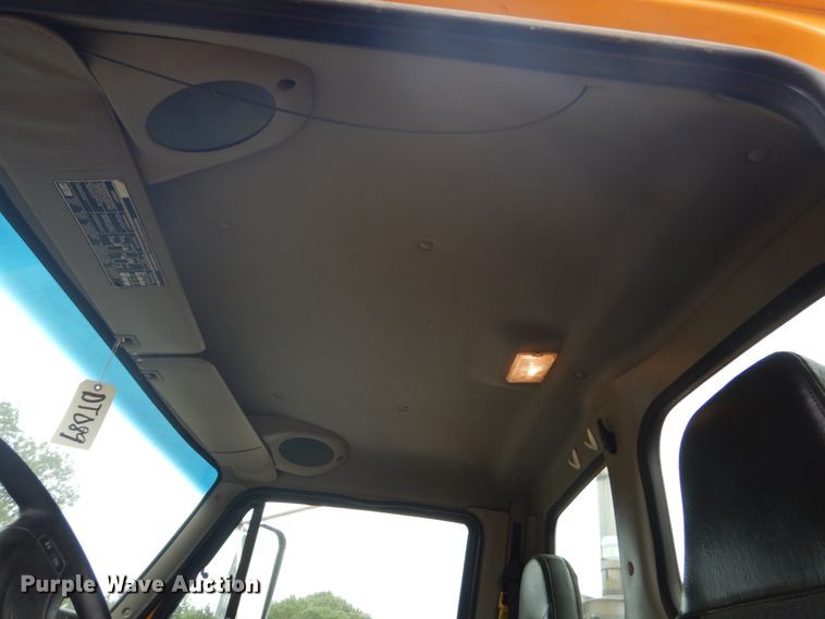 image for item DC8757 2004 Sterling L9500  dump truck