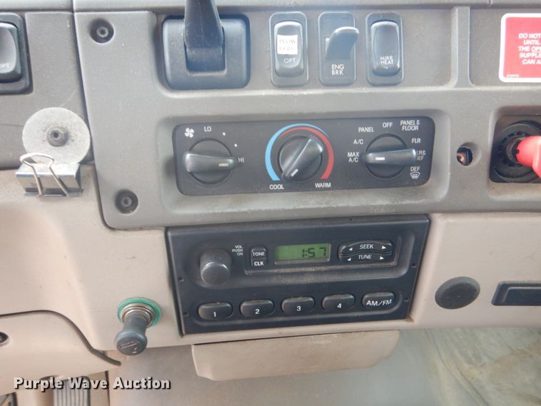 image for item DC8757 2004 Sterling L9500  dump truck