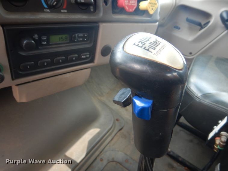 image for item DC8757 2004 Sterling L9500  dump truck