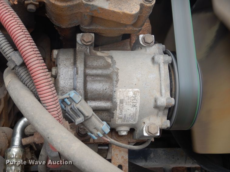 image for item DC8757 2004 Sterling L9500  dump truck