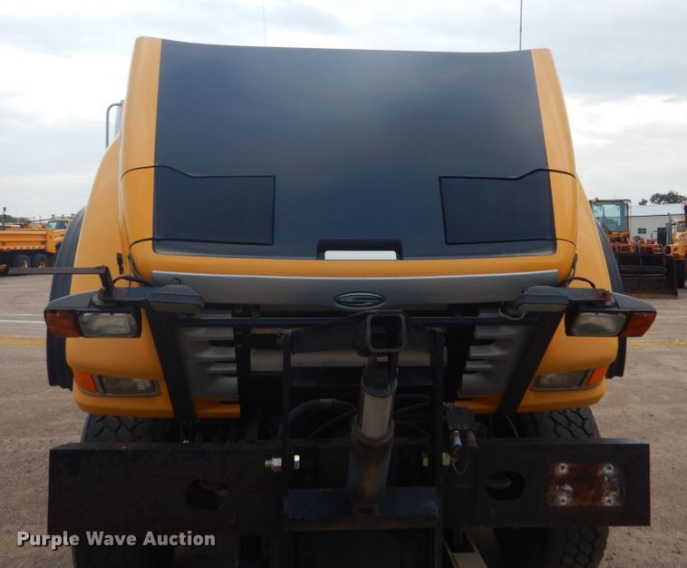 image for item DC8757 2004 Sterling L9500  dump truck