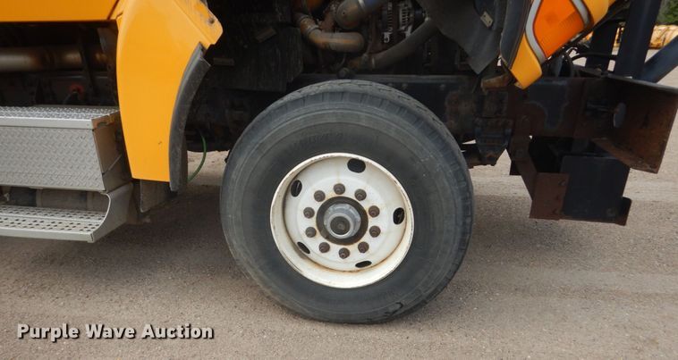 image for item DC8757 2004 Sterling L9500  dump truck