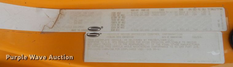 image for item DC8757 2004 Sterling L9500  dump truck