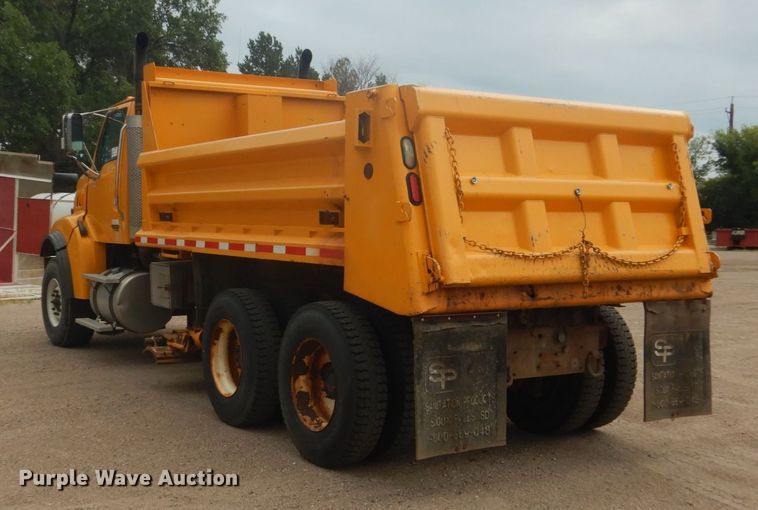 image for item DC8758 2004 Sterling L9500  dump truck