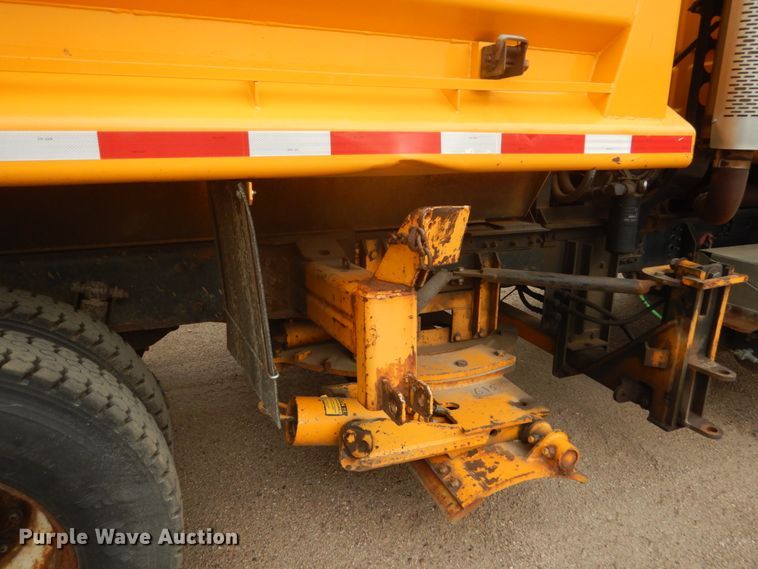 image for item DC8758 2004 Sterling L9500  dump truck