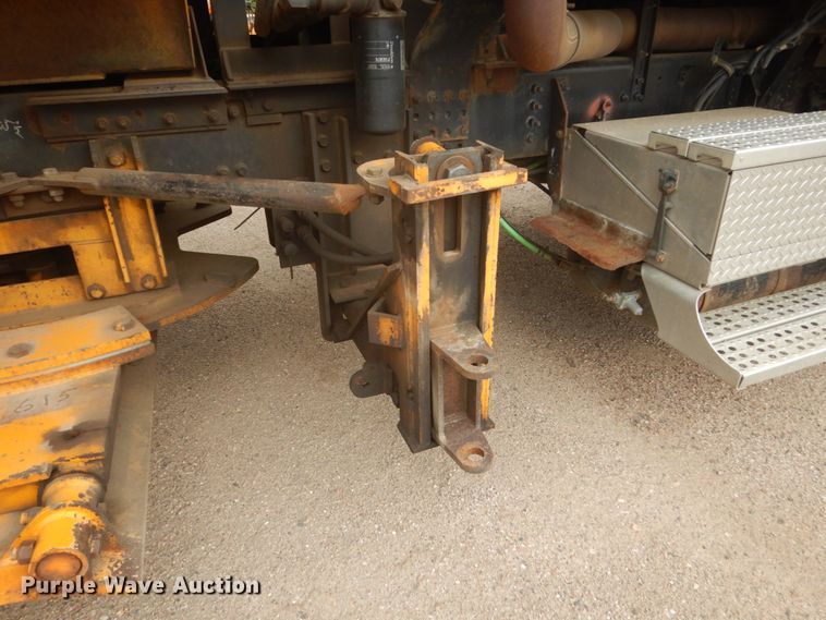 image for item DC8758 2004 Sterling L9500  dump truck