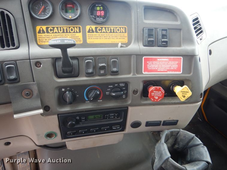 image for item DC8758 2004 Sterling L9500  dump truck