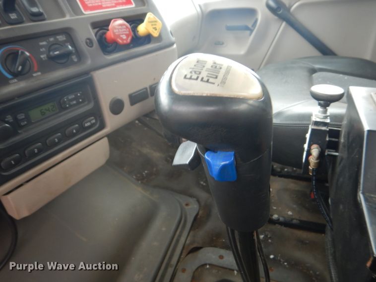 image for item DC8758 2004 Sterling L9500  dump truck