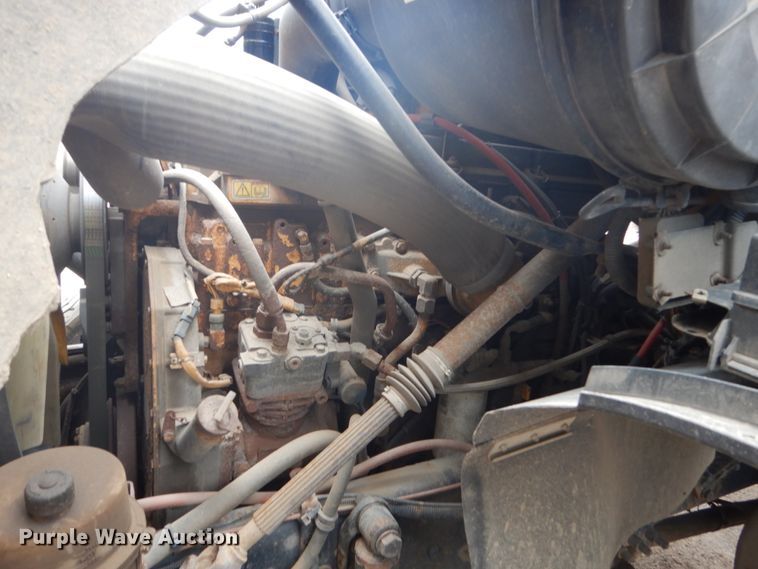 image for item DC8758 2004 Sterling L9500  dump truck