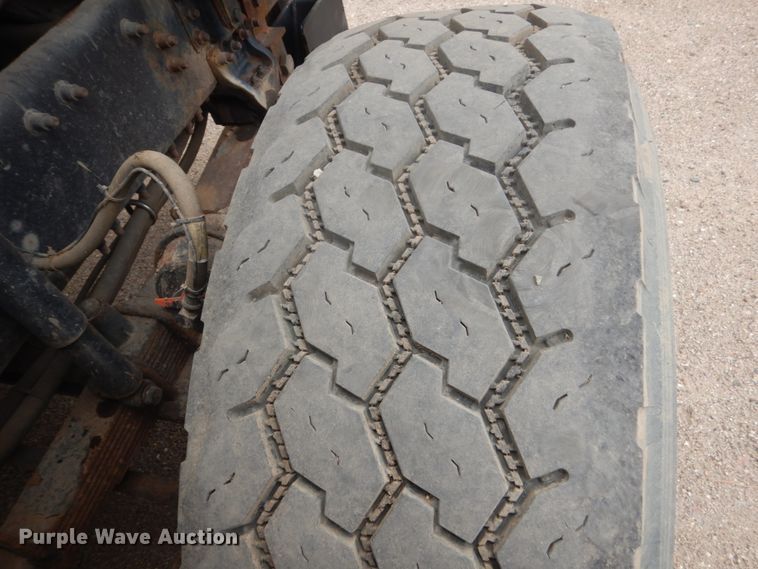 image for item DC8758 2004 Sterling L9500  dump truck