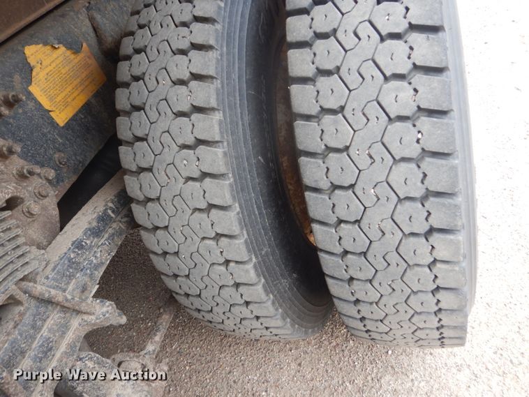 image for item DC8758 2004 Sterling L9500  dump truck