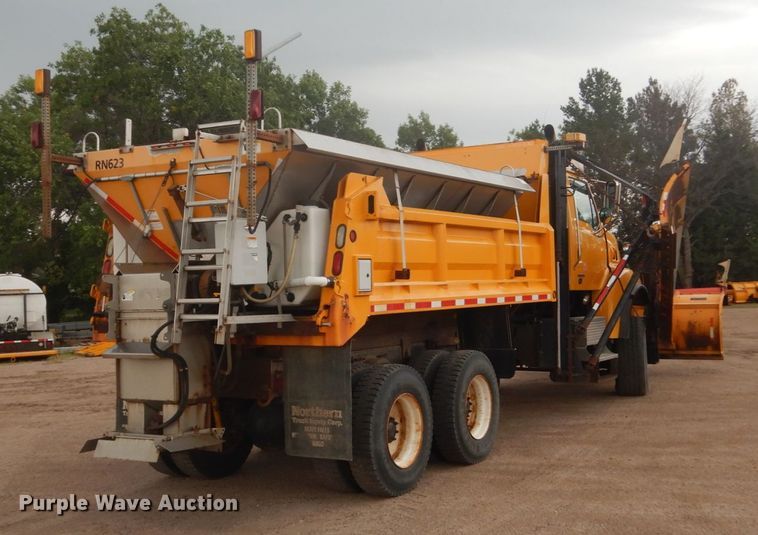 image for item DC8759 2006 Sterling L9500  dump truck