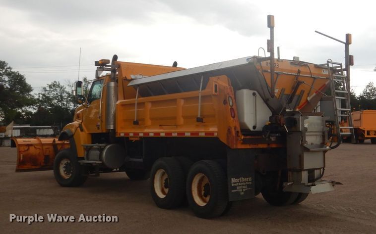 image for item DC8759 2006 Sterling L9500  dump truck