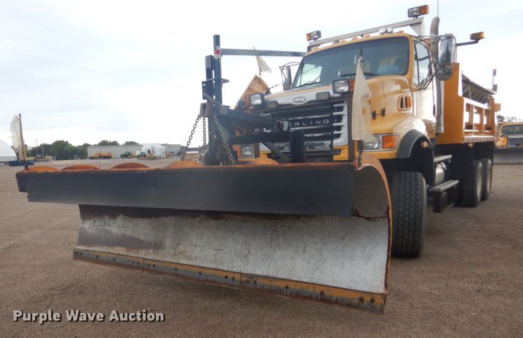 image for item DC8759 2006 Sterling L9500  dump truck