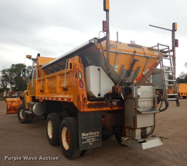 image for item DC8759 2006 Sterling L9500  dump truck