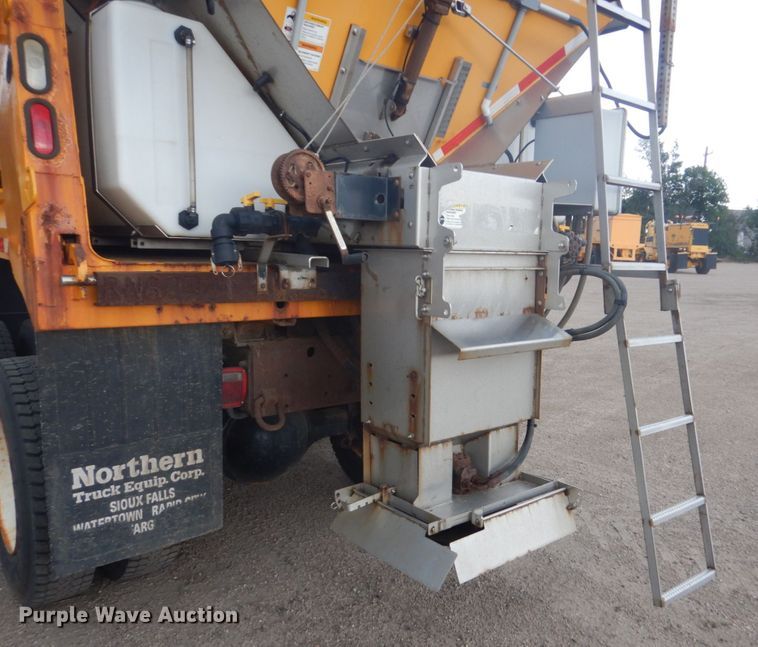 image for item DC8759 2006 Sterling L9500  dump truck