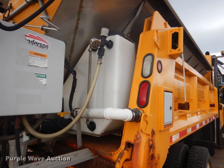 image for item DC8759 2006 Sterling L9500  dump truck