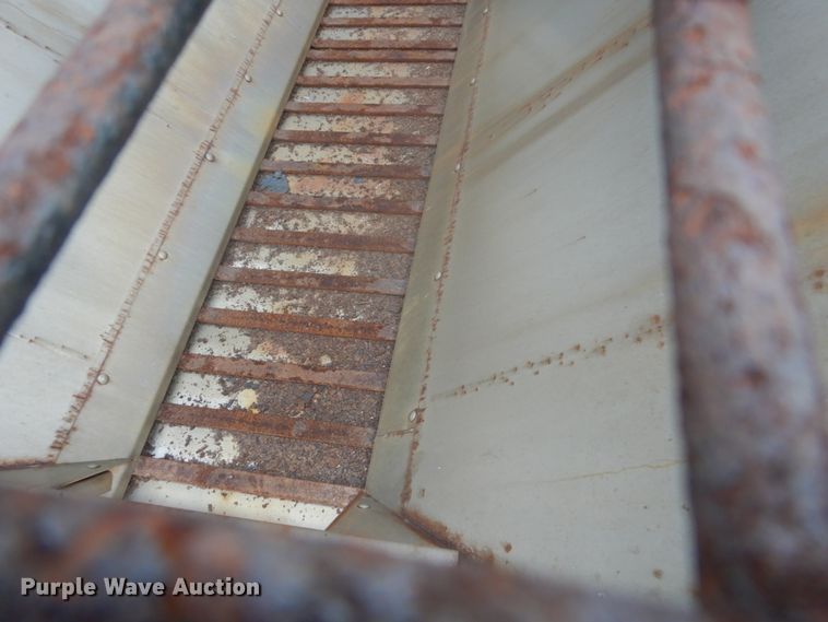 image for item DC8759 2006 Sterling L9500  dump truck