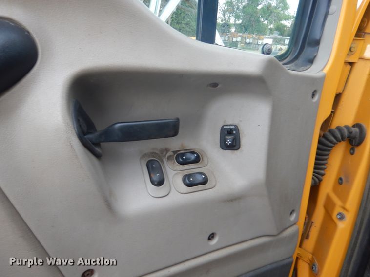 image for item DC8759 2006 Sterling L9500  dump truck