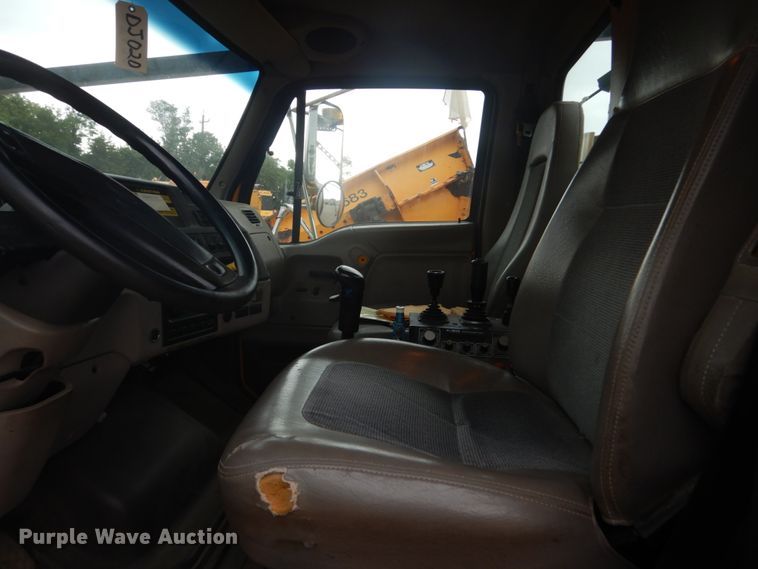 image for item DC8759 2006 Sterling L9500  dump truck