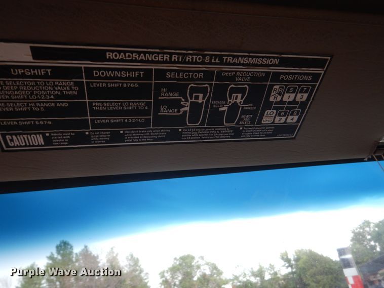 image for item DC8759 2006 Sterling L9500  dump truck