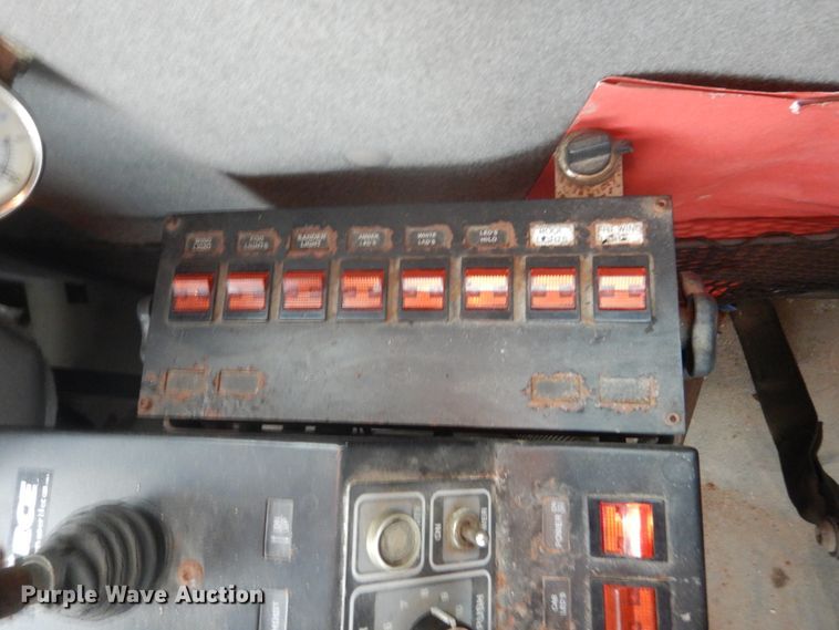 image for item DC8759 2006 Sterling L9500  dump truck