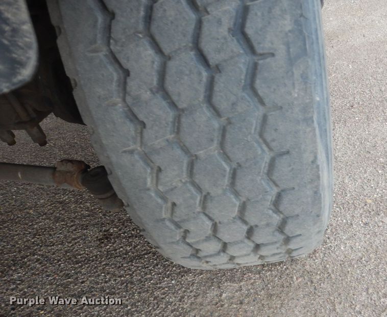 image for item DC8759 2006 Sterling L9500  dump truck