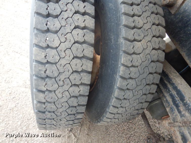 image for item DC8759 2006 Sterling L9500  dump truck