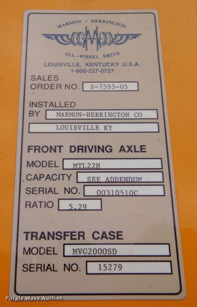 image for item DC8759 2006 Sterling L9500  dump truck