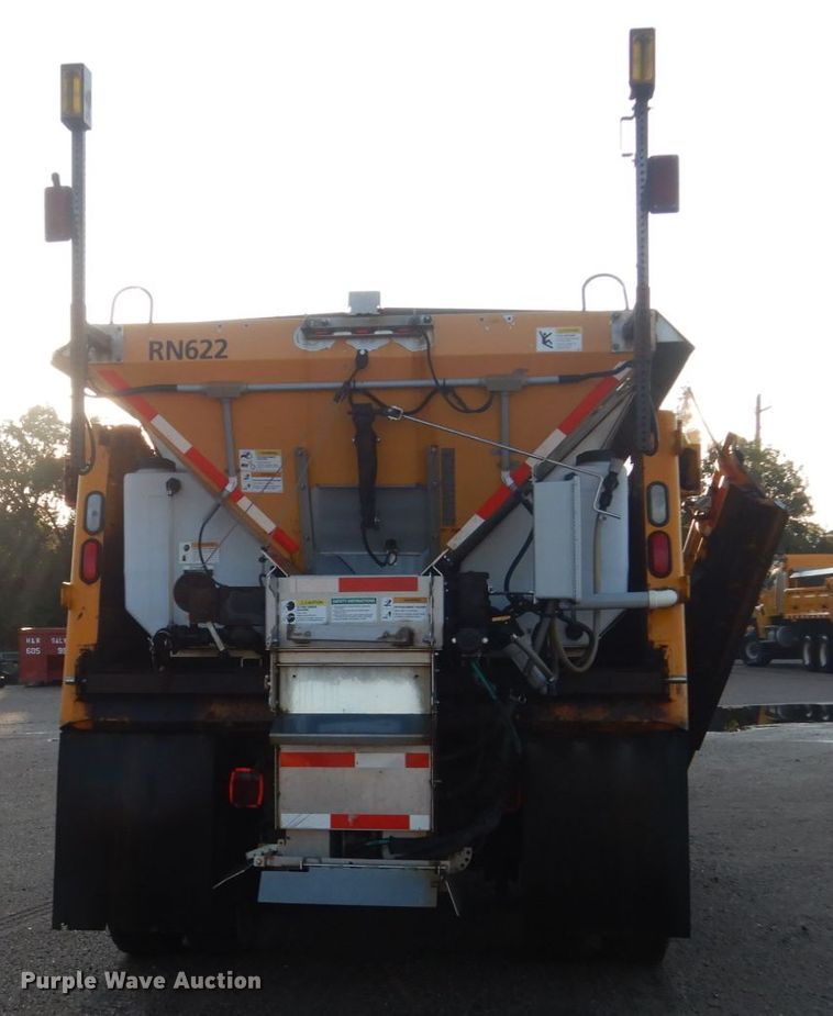 image for item DC8761 2004 Sterling L9500  dump truck