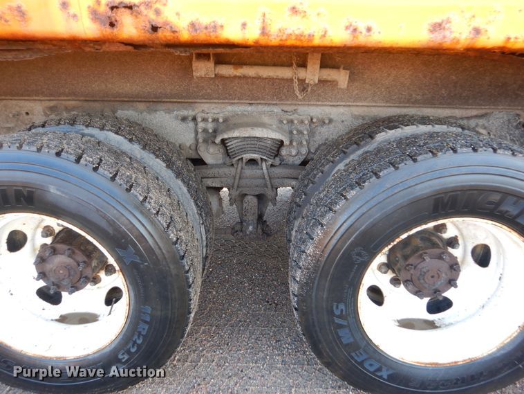 image for item DC8761 2004 Sterling L9500  dump truck