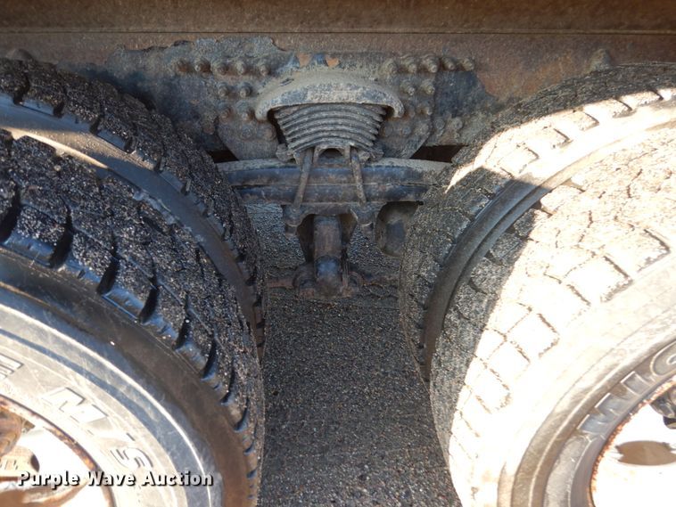 image for item DC8761 2004 Sterling L9500  dump truck