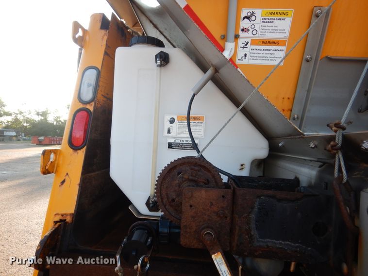 image for item DC8761 2004 Sterling L9500  dump truck