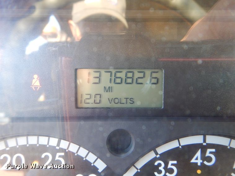 image for item DC8761 2004 Sterling L9500  dump truck