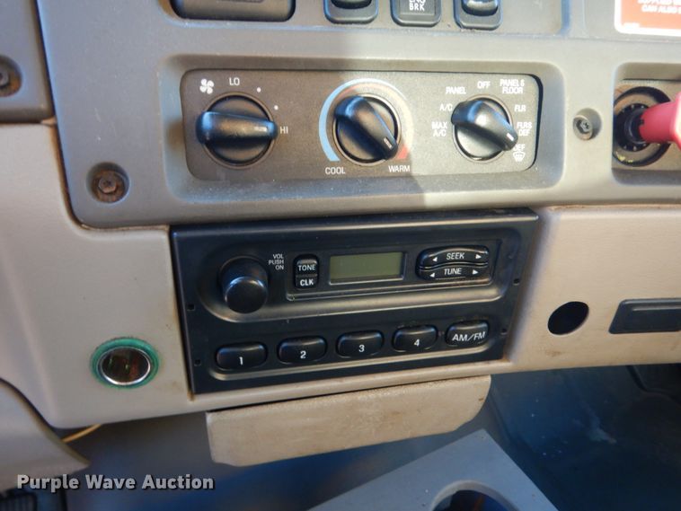 image for item DC8761 2004 Sterling L9500  dump truck