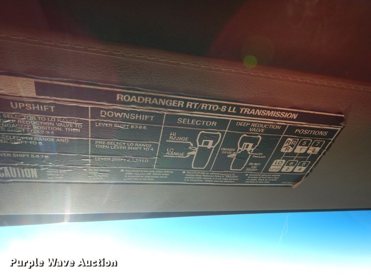 image for item DC8761 2004 Sterling L9500  dump truck