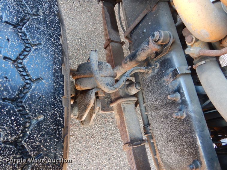 image for item DC8761 2004 Sterling L9500  dump truck