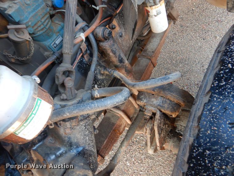 image for item DC8761 2004 Sterling L9500  dump truck