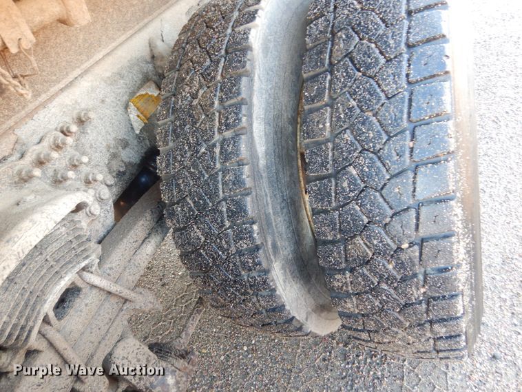 image for item DC8761 2004 Sterling L9500  dump truck