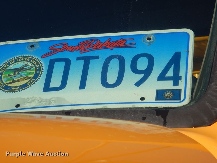 image for item DC8761 2004 Sterling L9500  dump truck