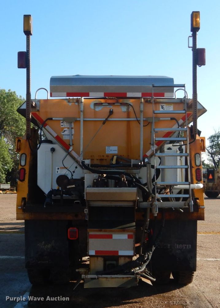 image for item DC8762 2005 Sterling L9500  dump truck