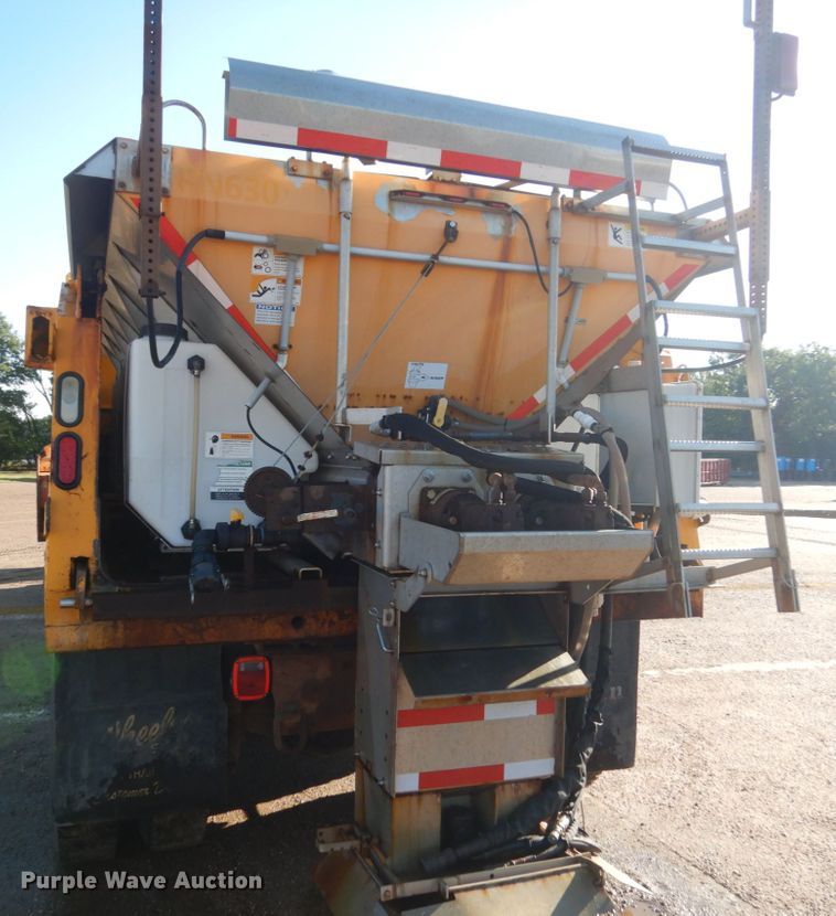 image for item DC8762 2005 Sterling L9500  dump truck